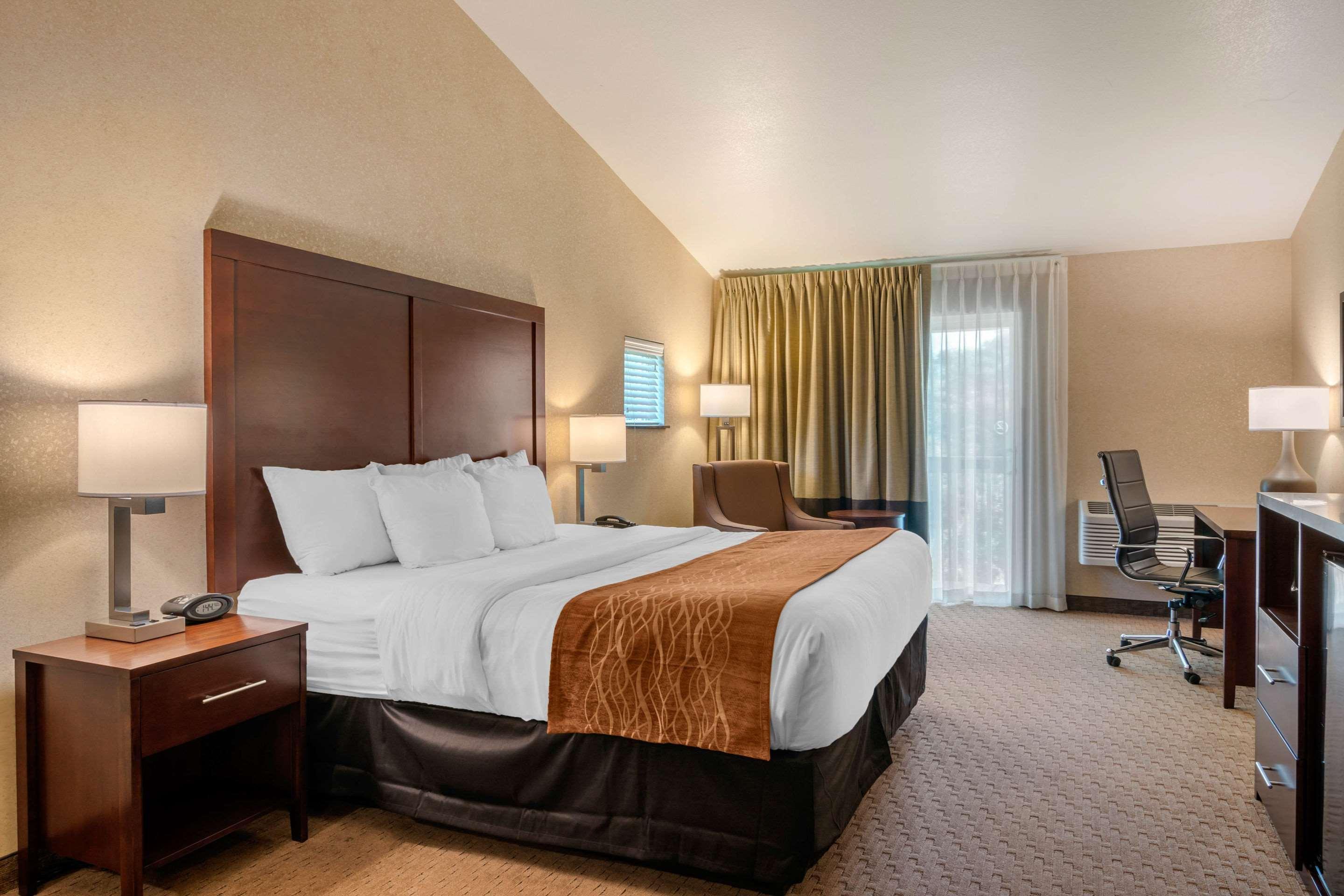 Comfort Inn & Suites Lincoln City Extérieur photo