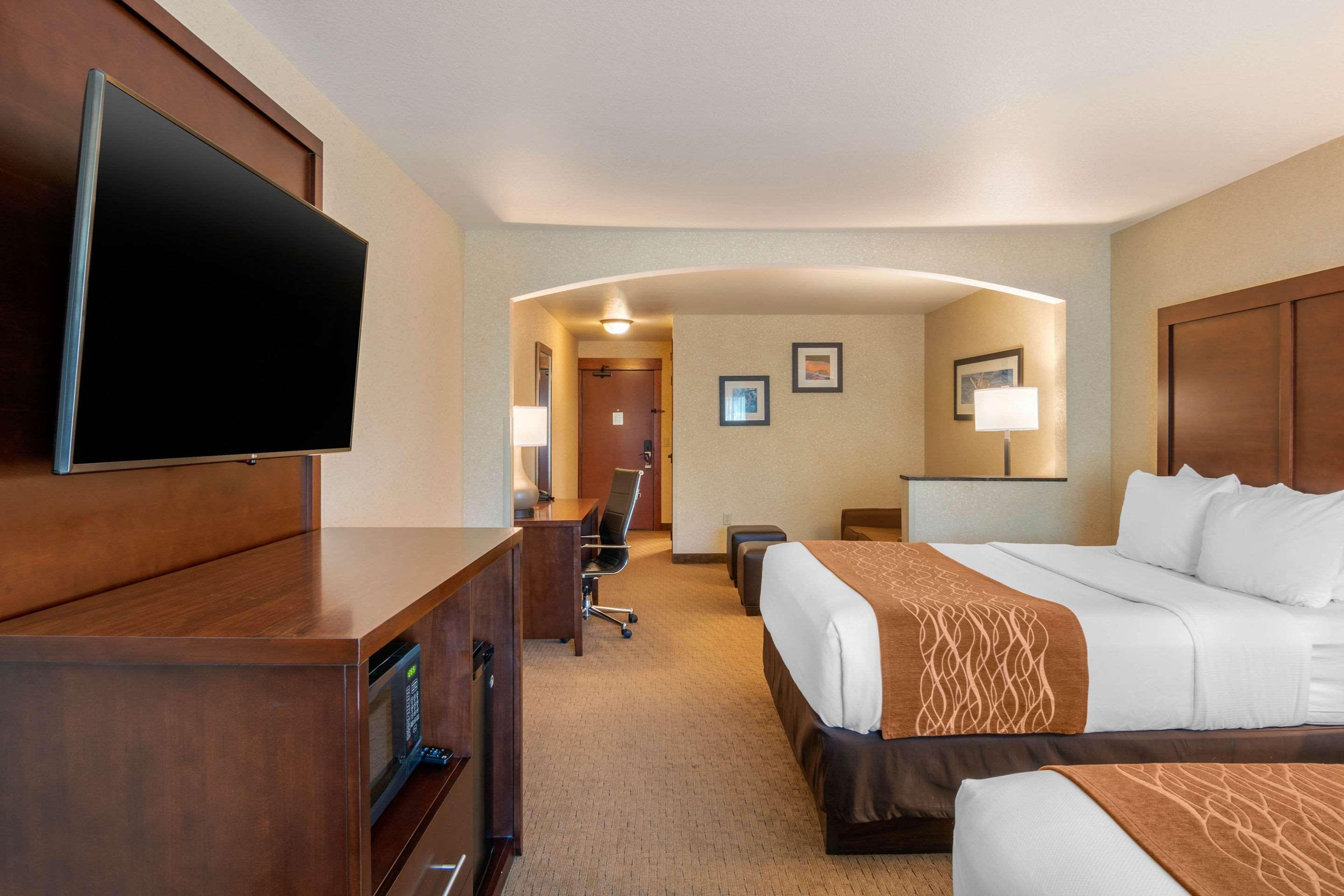 Comfort Inn & Suites Lincoln City Extérieur photo