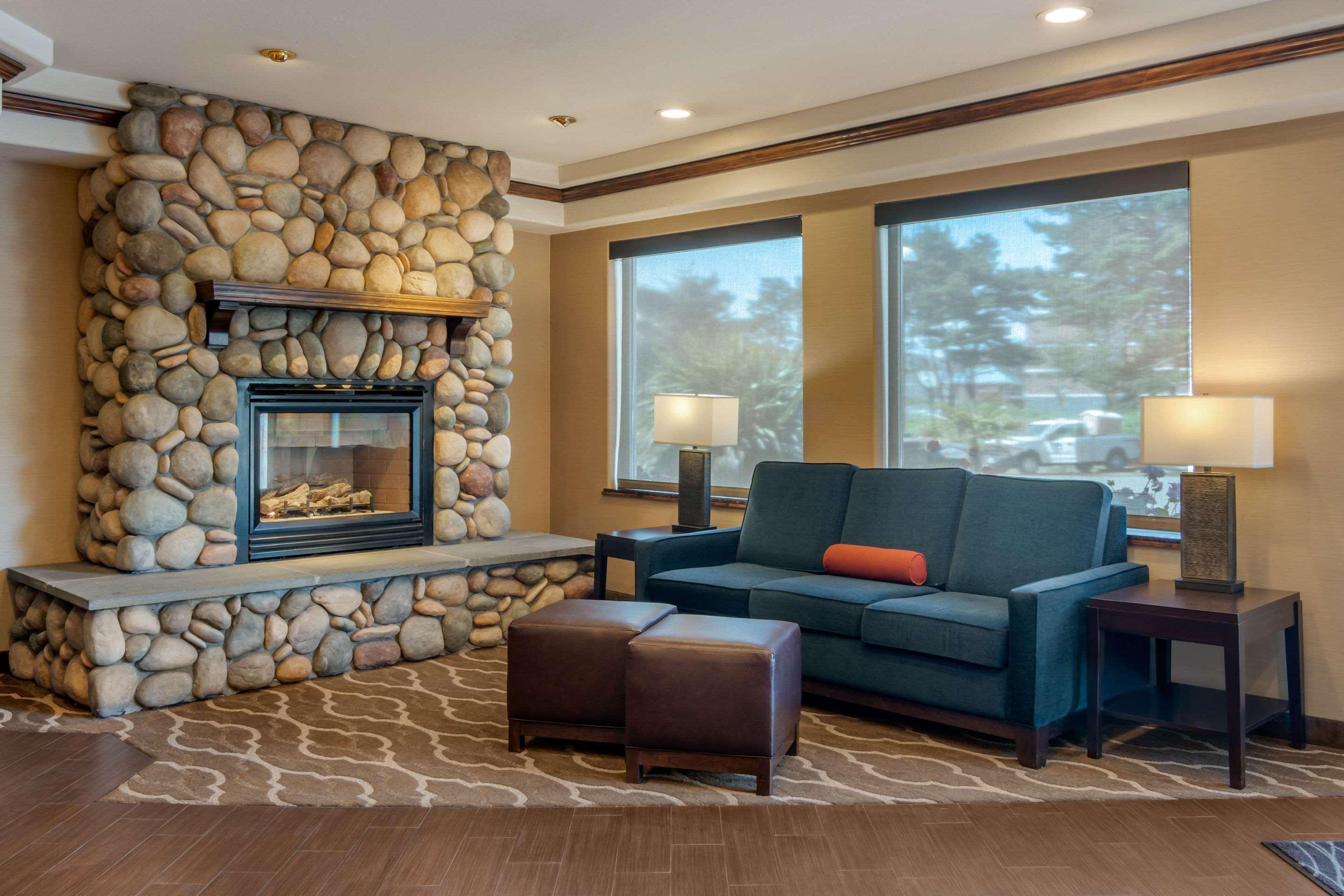 Comfort Inn & Suites Lincoln City Extérieur photo