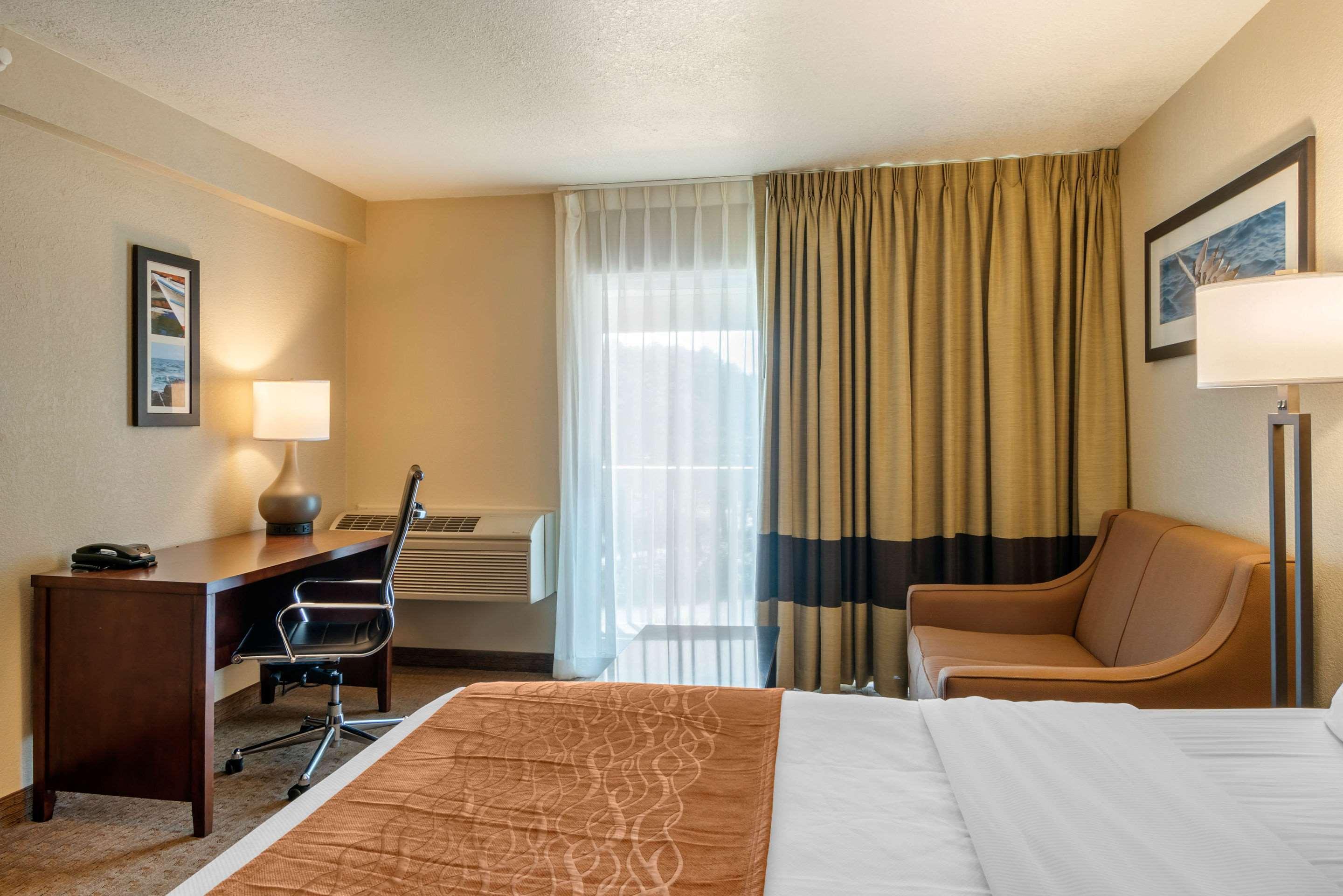 Comfort Inn & Suites Lincoln City Extérieur photo