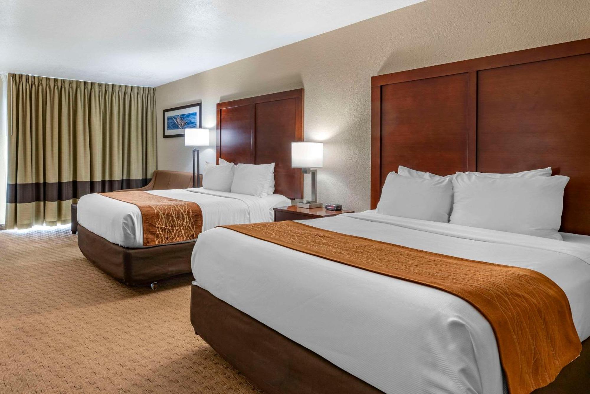 Comfort Inn & Suites Lincoln City Extérieur photo