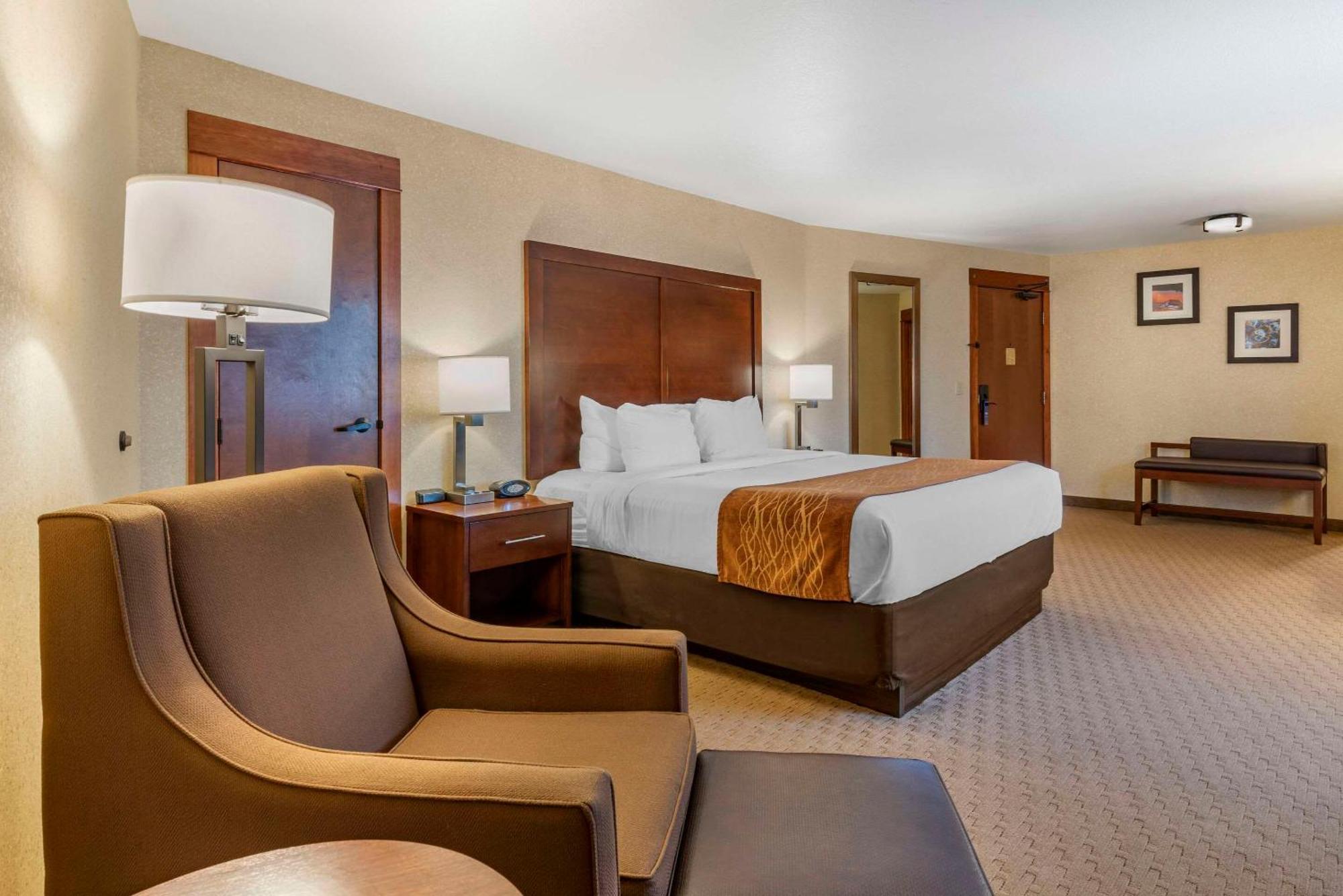 Comfort Inn & Suites Lincoln City Extérieur photo